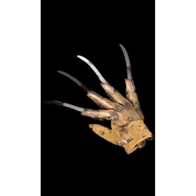 “Freddy Krueger Collector’s Glove” Halloween Costume Accessory