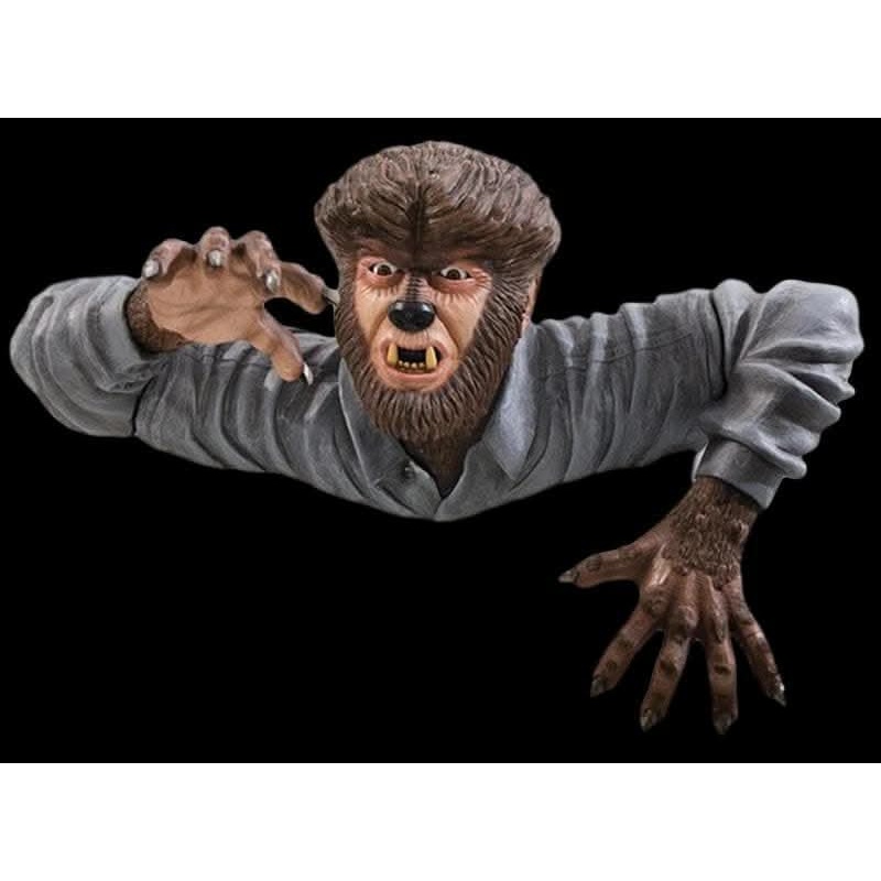 “Grave Walker – The Wolf Man” Graveyard Halloween Prop