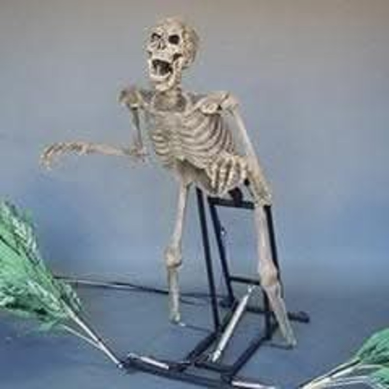 “Bushwacker” Skeleton Halloween Animatronic