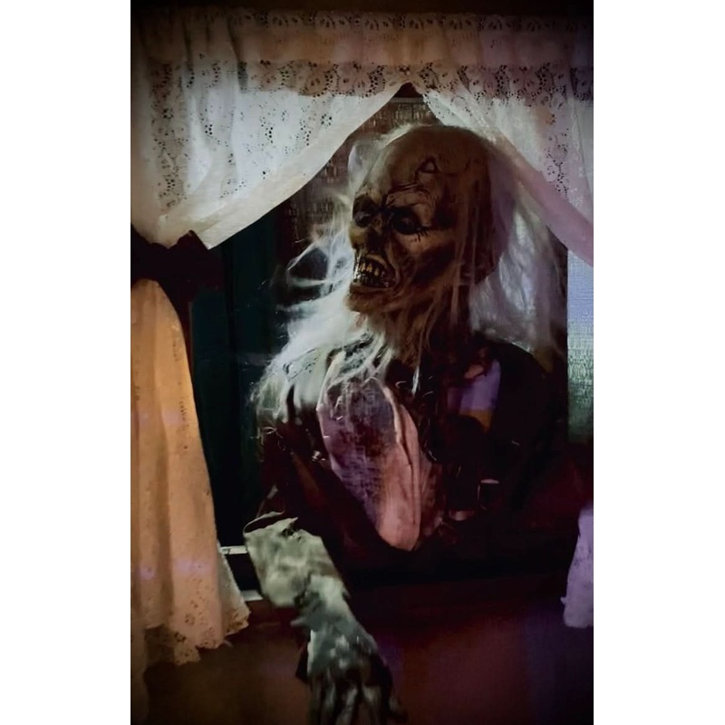 Drop Window Zombie Halloween Animatronic