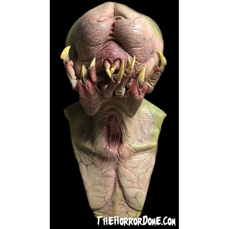 “Fanged Predator Elite” HD Studios Pro Halloween Mask
