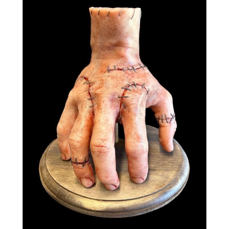 Thang 1 “Severed Hand – Silicone” Human Body Part Halloween Prop