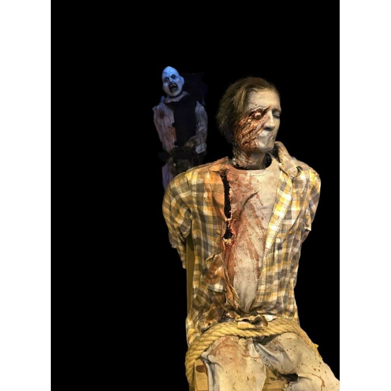 Terrifying Chainsaw Killer and Victim  Halloween Animatronic New for 2025